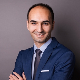 Dr. Farrokh Manzouri
